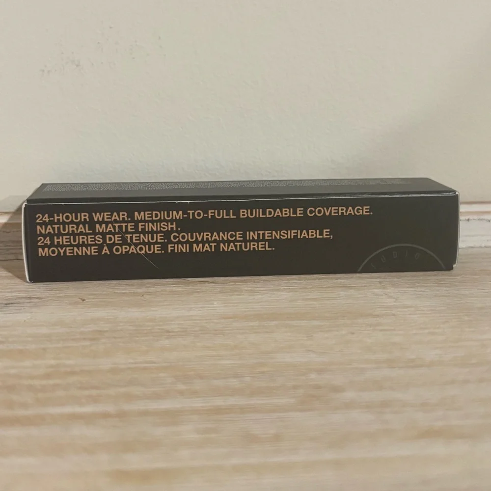 🆕 NIB MAC Cosmetics Studio Fix 24-Hour Smooth Wear Concealer - NW20